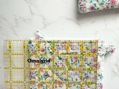 White & Navy Floral Quilted Mini Pouch