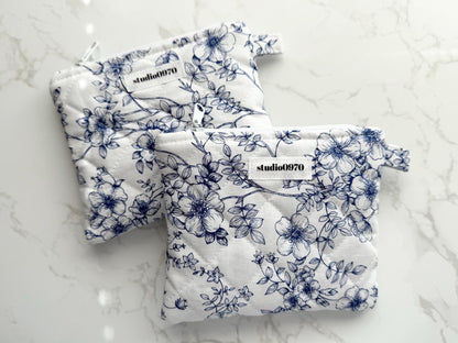 White & Navy Floral Quilted Mini Pouch
