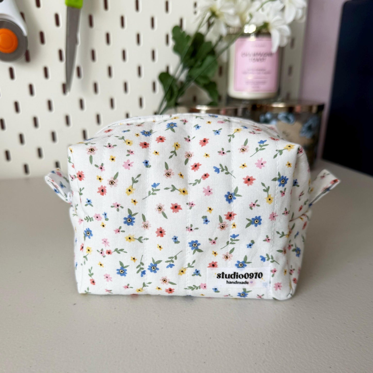 Mini Wildflower Floral Quilted Mini Boxy Makeup Bag